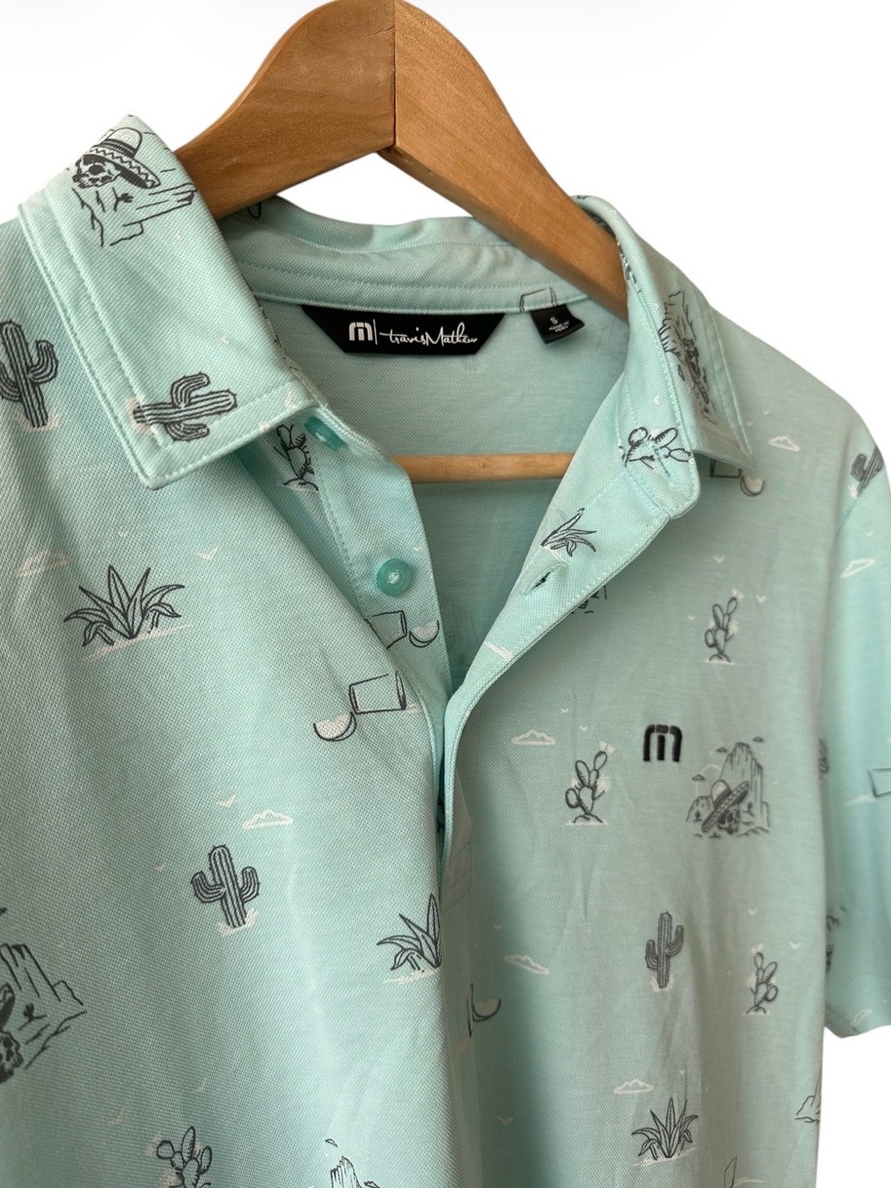 Travis Mathew Southwestern Themed Mint Green Printed Polo Golf Shirt - Small - Picture 2 of 7